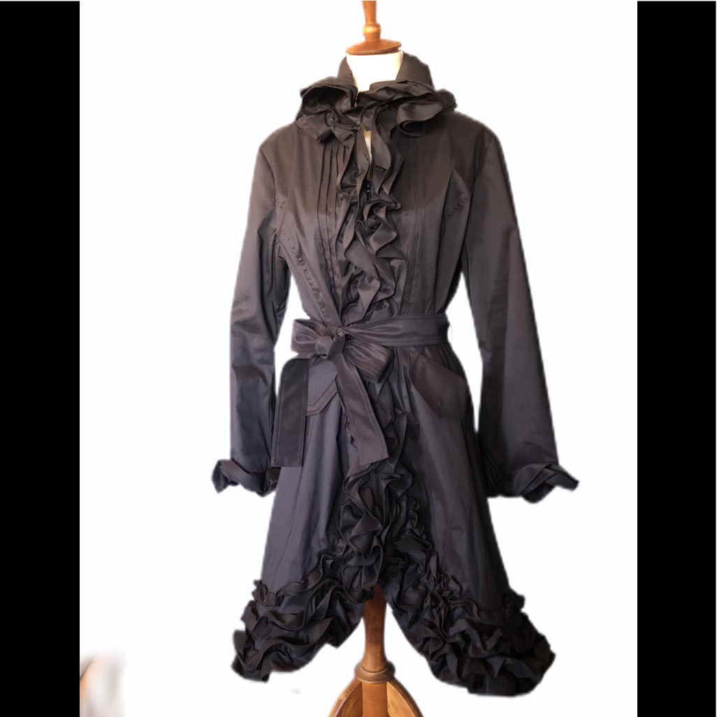 Dons Collection Ruffled Black Taffeta Coat - M